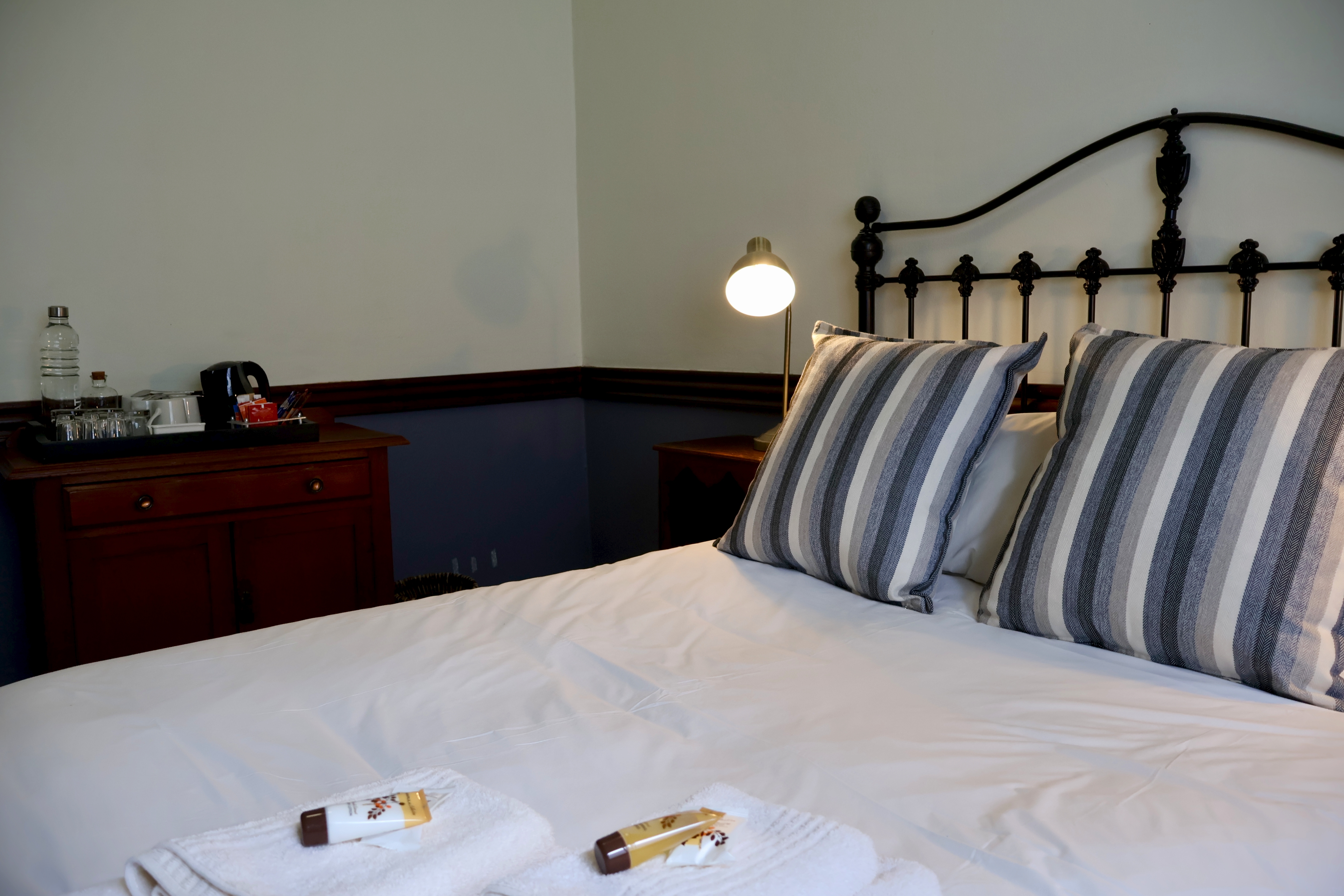 Double Bed